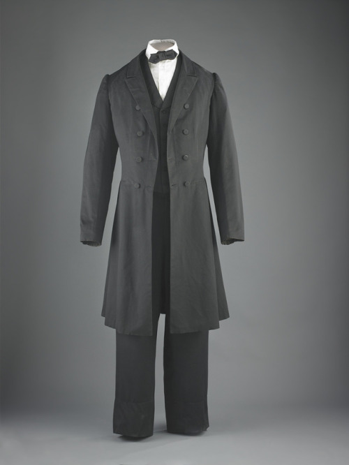 lookingbackatfashionhistory:• Abraham Lincoln’s Office Suit.Date: 19th century