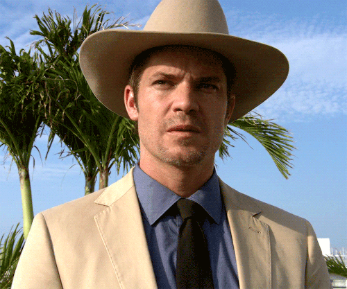 samarweaving:You make me pull, I’ll put you down.Timothy Olyphant as Raylan Givens in Justified 1.01