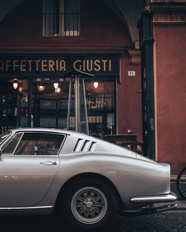Ferrari 275 GTB Coupe© Pastorelli Classic Cars #car#cars#ferrari#275gtb #ferrari 275 gt #italy#enzo#maranello#cavallo#vintage#classic#classics#classic car#classic cars#class#exclusive#expensive#design#photography