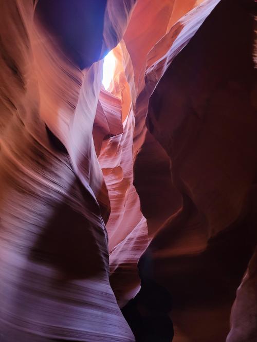 oneshotolive:  Antelope Canyon OC 3024x4032 📷: aromaticgem 