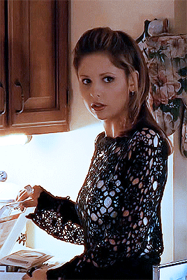Buffy Summers, Fashion Icon [Season One Edition] 💫