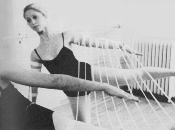 1109-83:  Rebecca Horn, Der Eintänzer, 1978