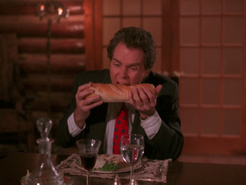 brand-upon-the-brain: Twin Peaks: S01 E03 “Zen or the Skill to Catch a Killer” (Dav