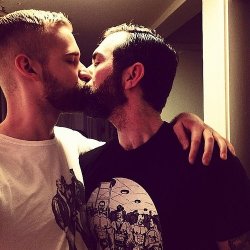 Gay Kisses And Love