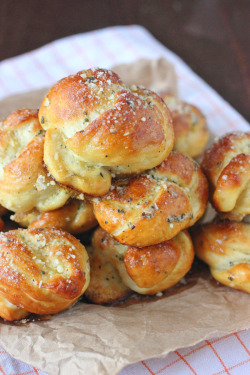 craving-nomz:Pretzel Garlic Parmesan Knots