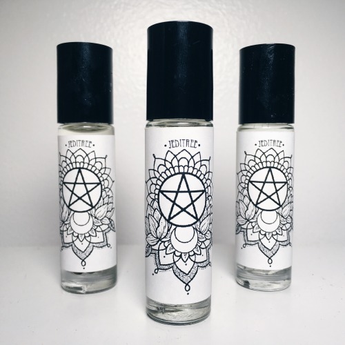 earthoglove: DIY Crystal infused Meditation &amp; Perfume Oil This oil can be used in many 