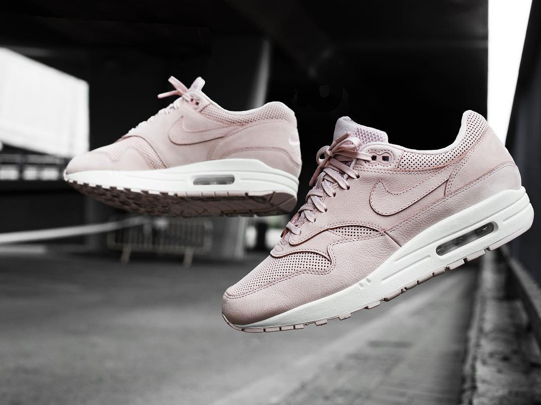 air max 1 pinnacle silt red