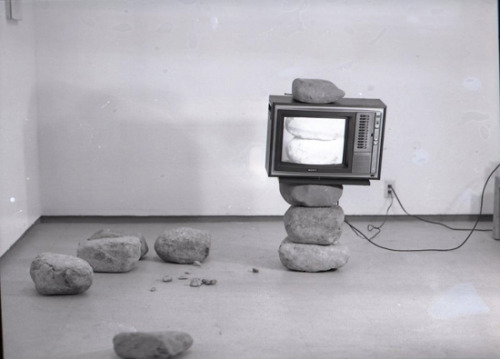 박현기, 비디오 돌탑, 1980