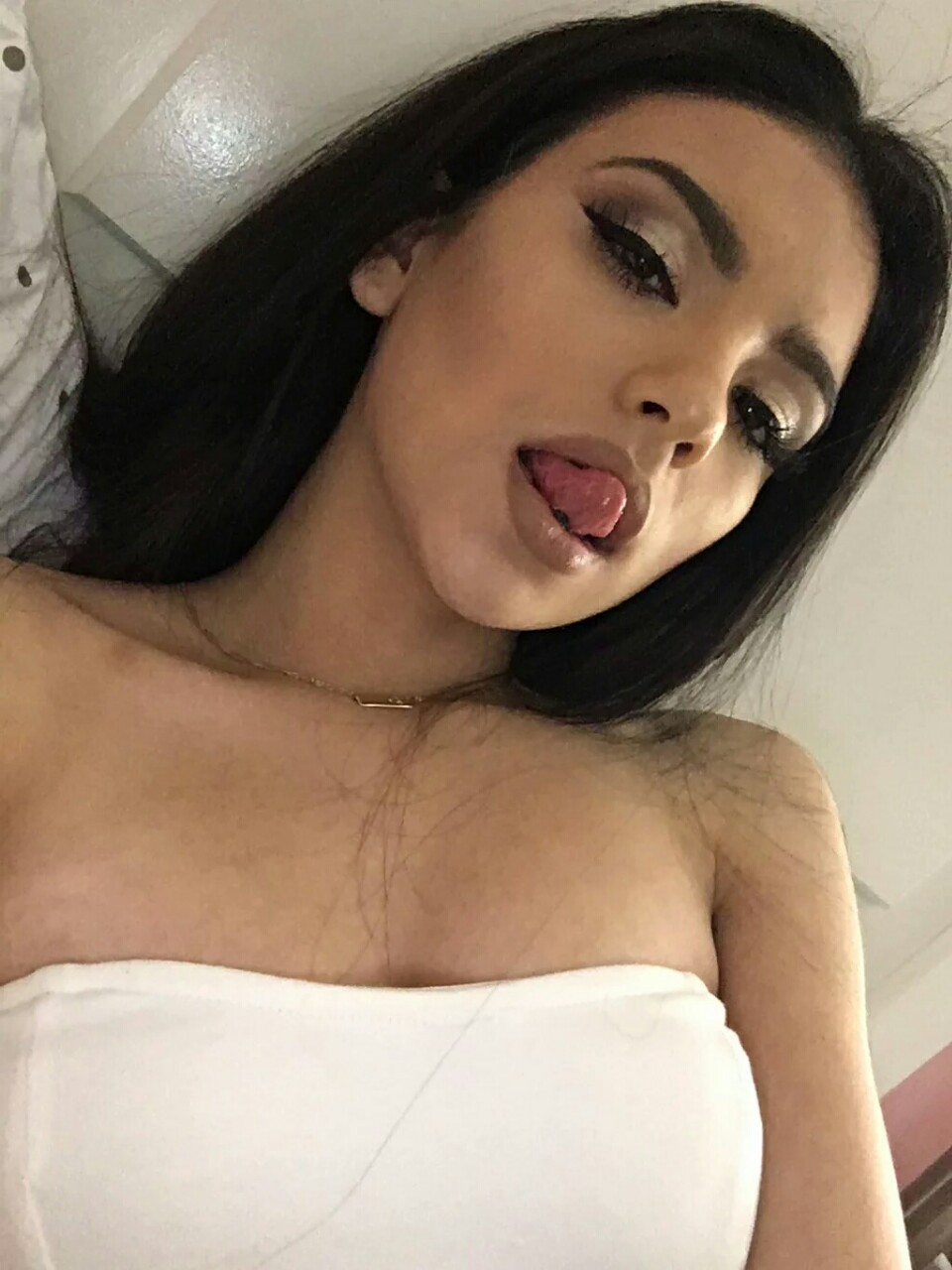 DEAD EYES