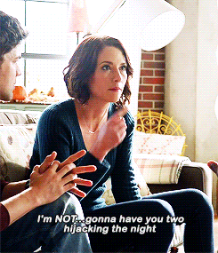 Alex Danvers Pointing At Things.