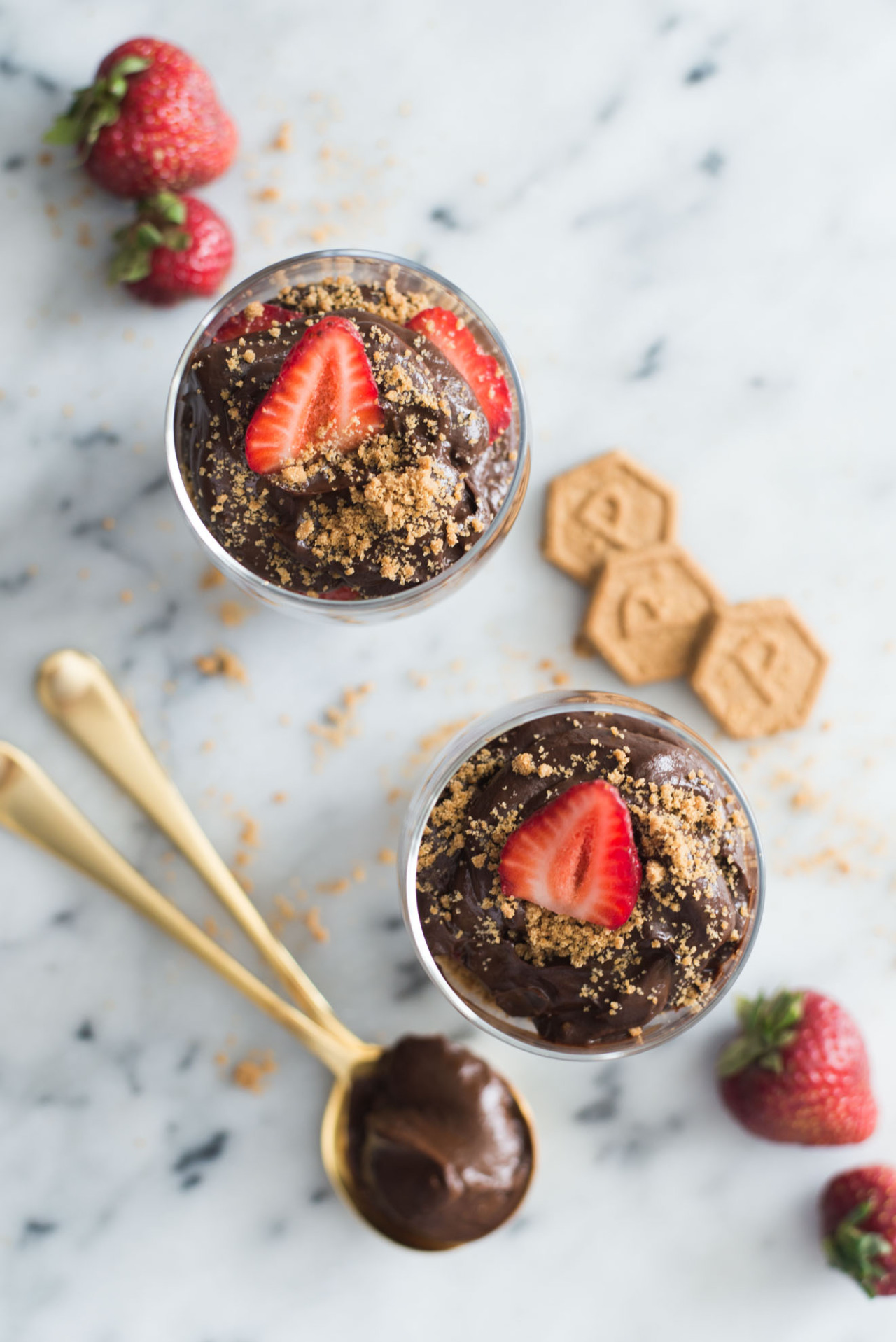 sweetoothgirl:    Avocado Chocolate Mousse Parfaits with Graham Cracker Crust   