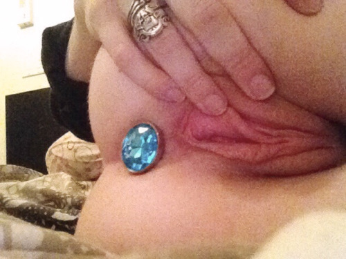 buttplugdiamond:  My collection of babes with butt plugs