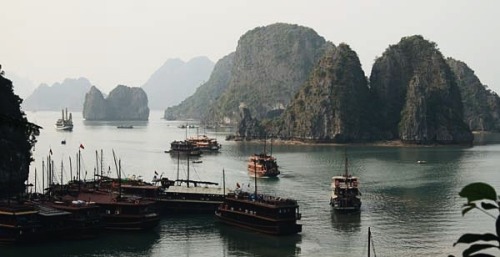 zkou:96or: zkou:Hạ Long Bay, Vietnam. My mother slapped me here once What a beautiful place to be sl