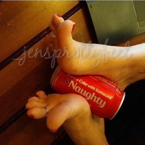 jensprettyfeet: Definitely naughty