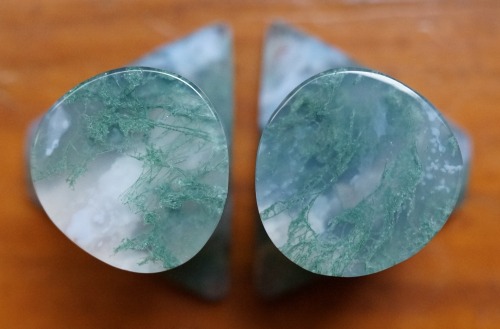 yourroyalpenis:  imperialorganics:5/8” (16mm) Moss agate teardrop plugs with trapezoidal front flaresEmail christine.imperialorganics@gmail.com with crazy ideas You know I like my ideas crazy  Omg.