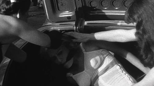 gentlemankidnapper:The dramatization of a bondage scene in The notorious Bettie Page, 2nd part