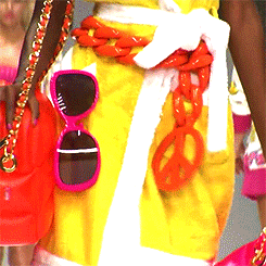 howtobeafuckinglady:  Moschino Spring/Summer 2015 #Maria Borges  #Riley Montana  #Cindy Bruna #Leomie Anderson #Leila Nda  