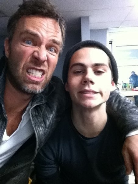 HAPPY B I R T H D A Y TO AMAZING AMUSING AWKWARD HOT RESILIENT CUTE GIRLS DAYDREAM DYLAN O'BRIEN