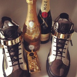 phuckindope:  Phuckindope.tumblr.com 
