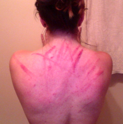 yourlittlesexxkitten:  Took these last night when they were fresh! I couldn’t resist, I’m too proud of them not to show them off. Thank You Sir, for these wicked and beautiful marks. xx  I did these to kitten. My work :)