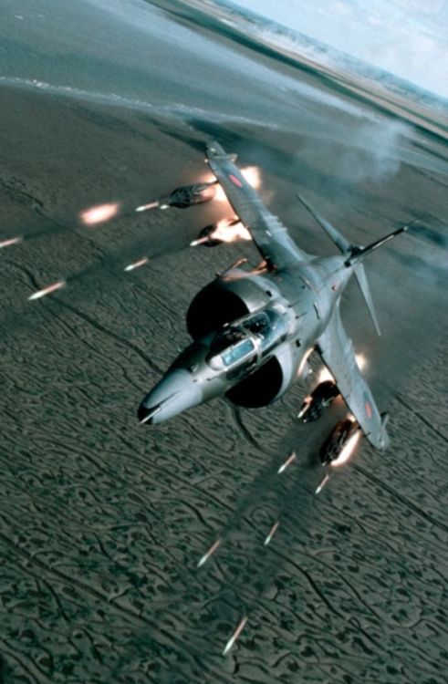 roguetelemetry:  RAF Harrier GR3 (via Pinterest) 