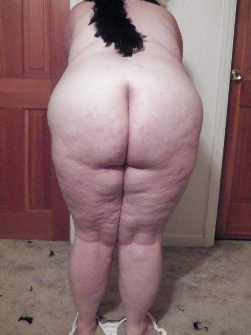 Bent Over BBW Bellies adult photos