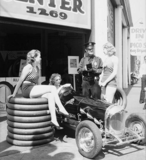 yesterdaysprint: New tire shop opens with some live advertisement, Pico Boulevard &     Figueroa Street, Los Angeles, 1934 