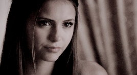 elena gilbert in every episode: 1.04 - family ties