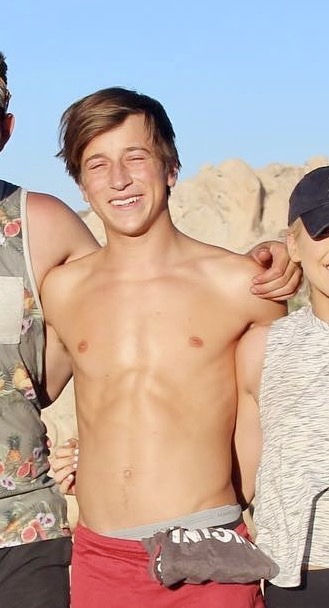kylewithers7373:  Skyler is so sexy 😍