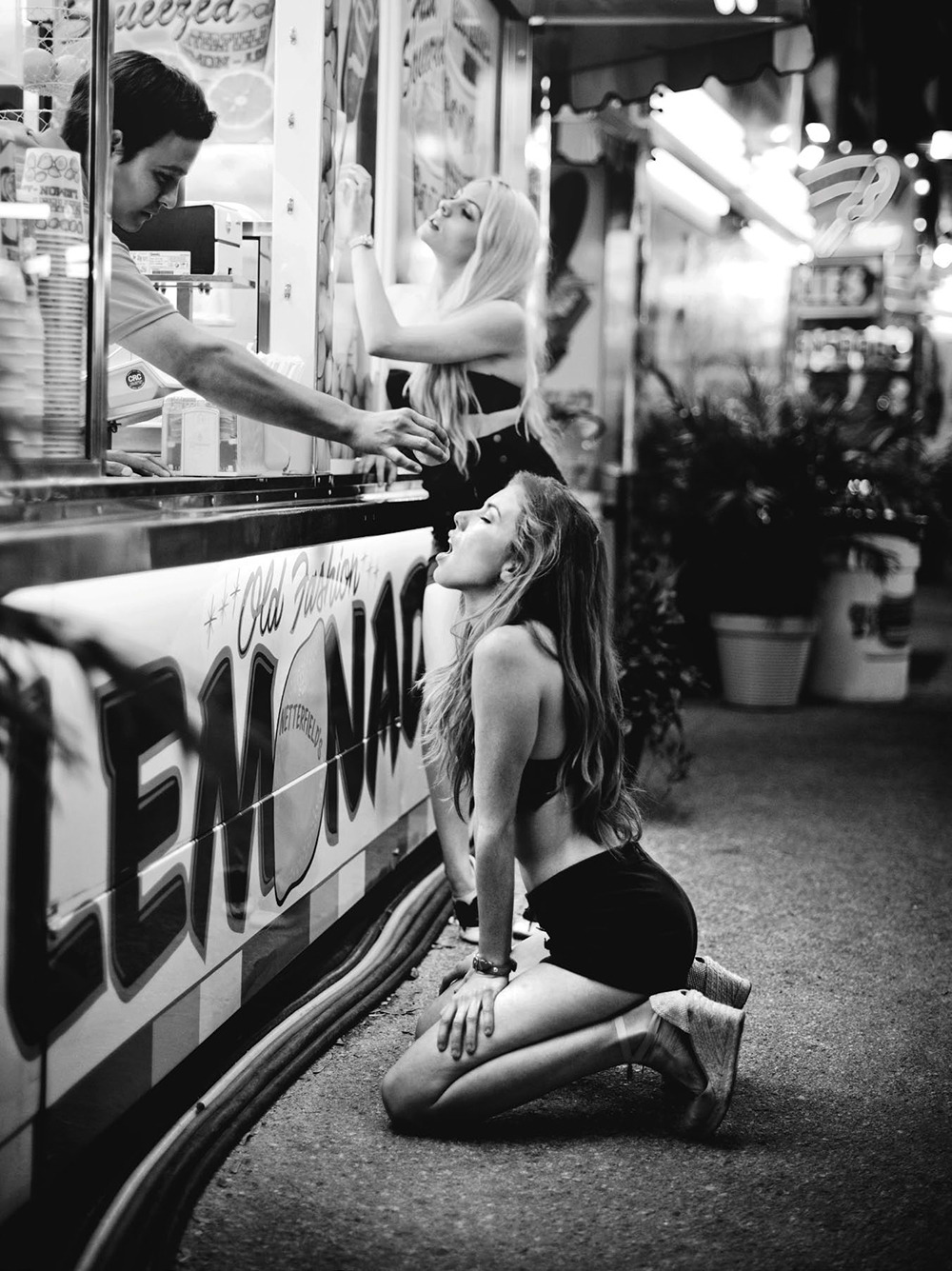 creemmag:  Happy Wednesday!Creem Issue 08 | Endless Summer | BOREDOM COMESPhotography