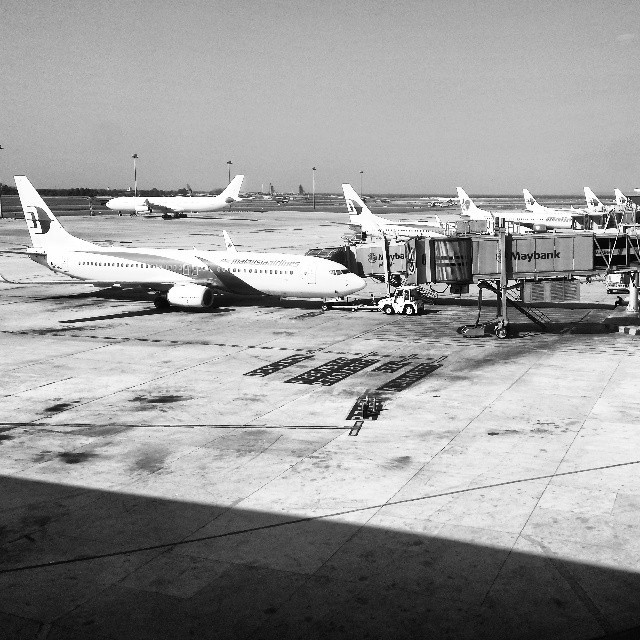 wheredoyoutravel:  Waiting for the flight to via in Kuala Lumpur Airport by rashidalmarri