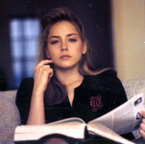 1983 - Young Sharon Stone -25 years old. Check this blog!