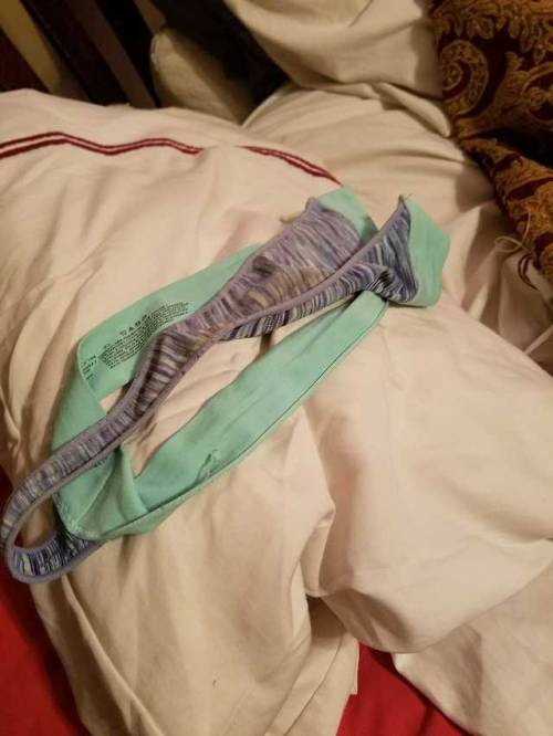 Sex When she leaves her panties on your pillow pictures