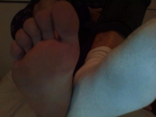 22yofootlover:  my feet and socks