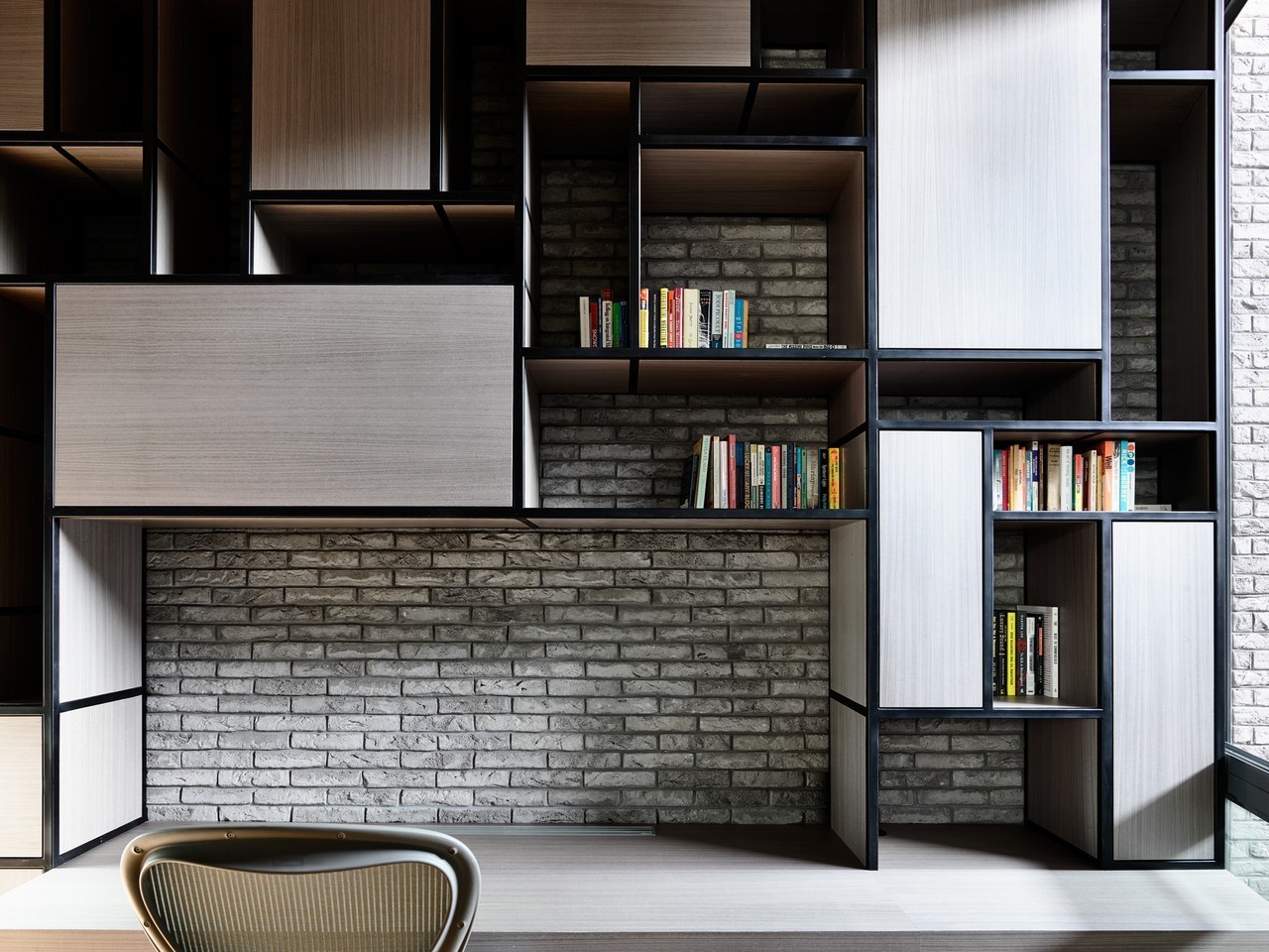 architorturedsouls:  Surprising Seclusion / HYLA Architectsph: Derek Swalwell