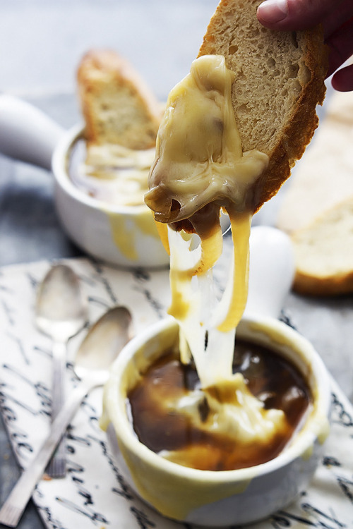 nom-food:  Slow cooker french onion soup