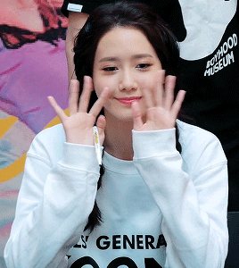 ninthwish:Cutie Patootie at the 170813 Fansigning Event