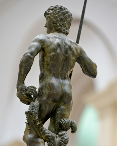 ganymedesrocks:antonio-m:Fountain Surmounted by David (?), c.1536. Probably by Benedetto