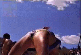 projectenf:  Bikini Pull for Pussy Peek 
