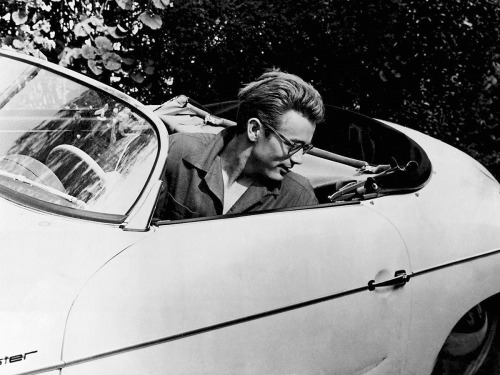 20th-century-man:James Dean / sitting in his Porsche 550 Spyder, in which he was driving when he had