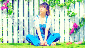 banira-san:  “Have a nice day, it’s gonna be alright!” - Hello - 西内まりや