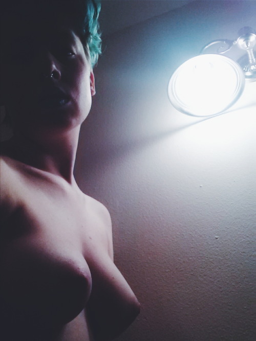 lifeimitatesartporn:  Pastel nude