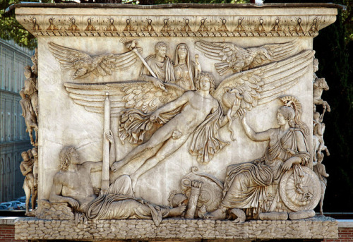 theancientwayoflife: ~ Apotheosis of Antoninus Pius and Faustina. Decursio relief, base of the Colum