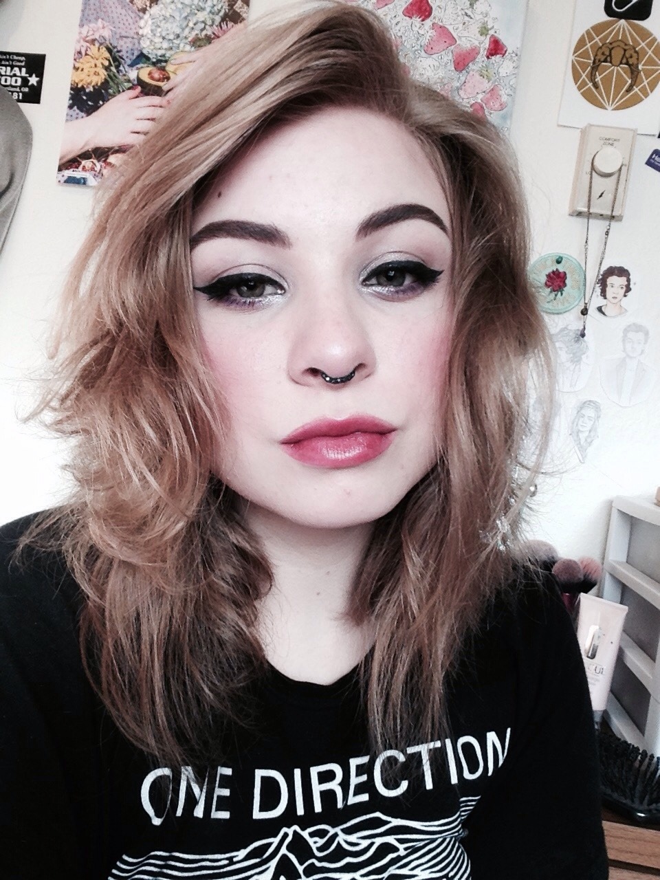 notviolet:  I am feeling my look today