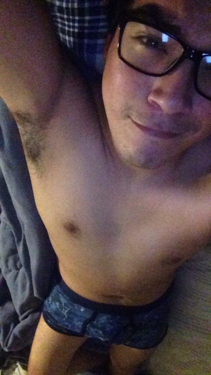 az-gamer-indeed:  Two pics I like.  Left: I’m somewhat smiling  Right: I’m a bit comfortable with my body. At least at that angle