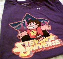 beckyhop:  So, if anyone’s interested, here’s my C2E2 haul! 1. A con-exclusive Steven Universe shirt 2. The latest Cinema Snob DVD (signed by @reallybradjones), and a DVD of Rock and Rule 3. DVDs of Twice Upon a Time and the Recobbled Cut of The Thief