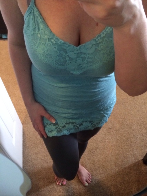 hornynurse32: Earlier today while getting ready for my pre-birthday outing with friends/coworkers