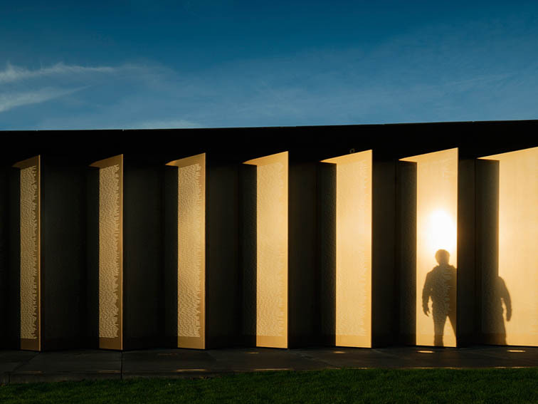 the-gasoline-station:  Notre Dame de Lorette WWI International Memorial Architect: AAPP