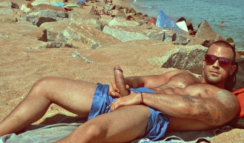 islandjon:  Not just body parts. IslandJon has the entire hot package of the nastiest, tastiest real men and gorgeous boys. In our tropical paradise.  http://IslandJon.tumblr.com - only the best!   FOLLOW and REBLOG to join the party!