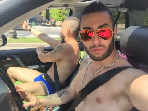 languedeuxputes:  OMG